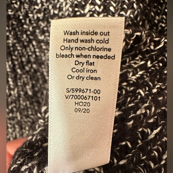 ATHLETA Wool Blend Sierra Crew Neck Sweater Black Marl SMALL Chunky Knit Speckle - Picture 6 of 11